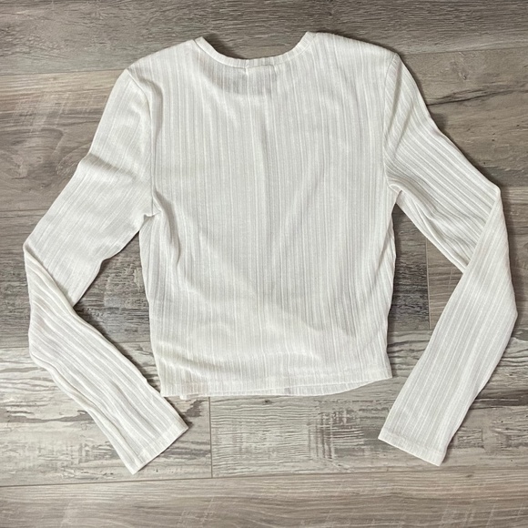 NEW Ardene Twist Front Top - Picture 3 of 4